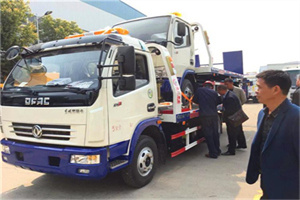 阜平汽车道路救援拖车价格